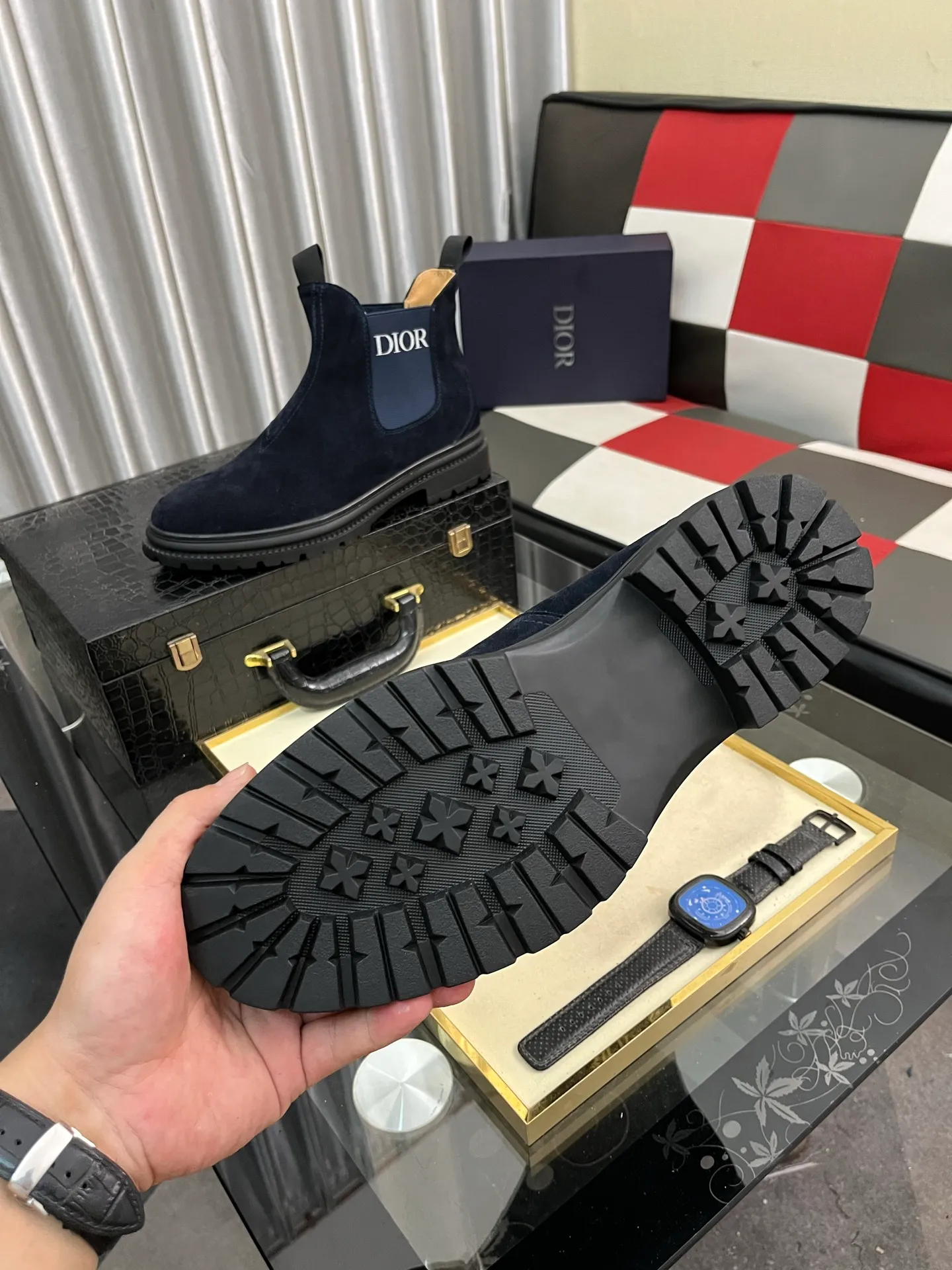 Men's shoes 💰500⌚️⌚️"Dior" Gaoban short boots ⚠️⚠️Top purchasing agents🔍🔍Men's 2023 HK counters are on sale simultaneously. Sole: The original sole is specially provided by the original factory. The exclusive movable molded sole is super comfortable. The original factory and the single product are handmade🔍🔍. The details determine the quality. We only make shoes with care. You can enter and exit the counter at will. Welcome to compare. 🇮🇹Size: 38-444️⃣Colors available